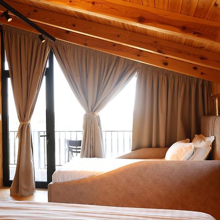 Posh Villa 2 Kavaje Bagian luar foto