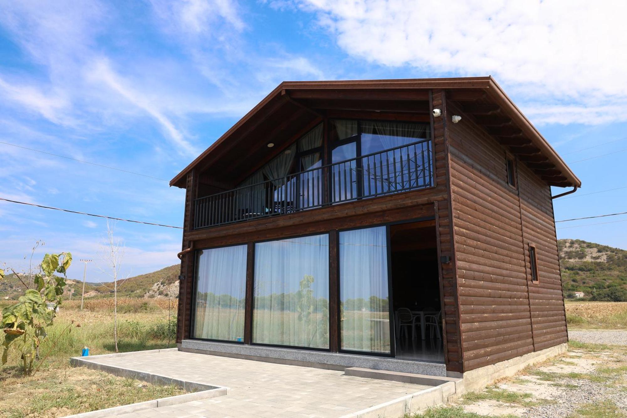 Posh Villa 2 Kavaje Bagian luar foto
